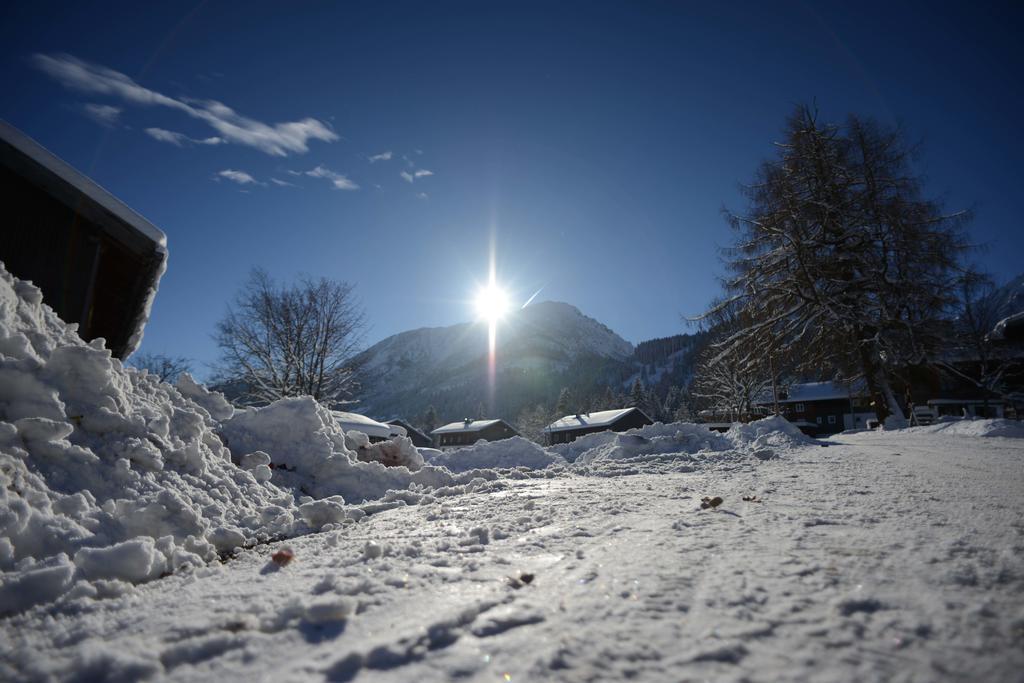 Alpengasthof Zur Post Schattwald Exterior foto